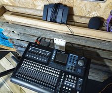 Tascam DP-32SD 32-track Digital Portastudio
