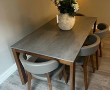 Calligaris extendable dining table