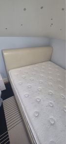 Double Bed with 2 Bedside lockers