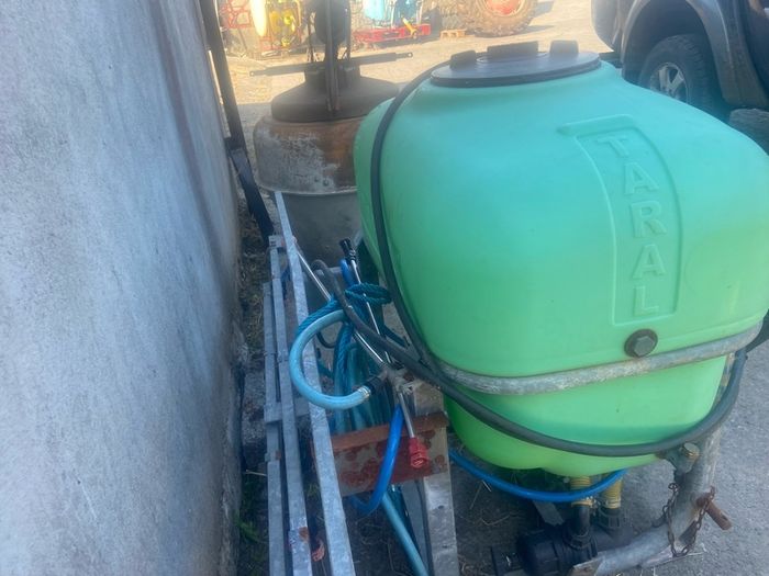 Taral 200 litre sprayer
