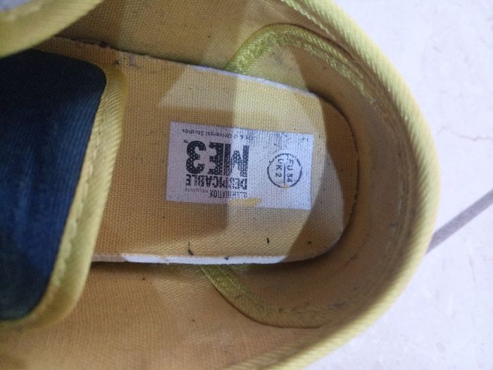 Boy's Shoes / Runners / Trainers, 33 EU /1.5 UK