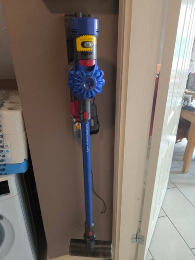 Dyson V7 Motorhead Cordless vacume cleaner