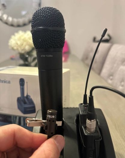 Audio-Technica 2000 Series Wireless Mic System