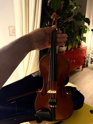 Deluxe Student 1/4 Violin Charles Byrne
