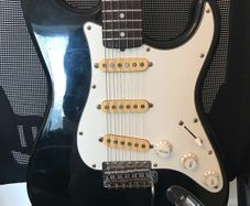 Fender MIJ Strat 1984-87 E9 Serial