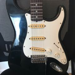 Fender MIJ Strat 1984-87 E9 Serial