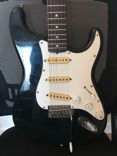 Fender MIJ Strat 1984-87 E9 Serial