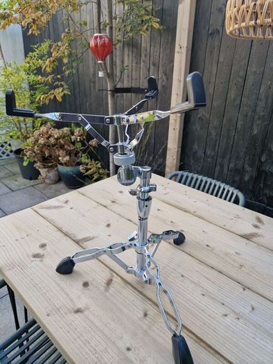 snare stand