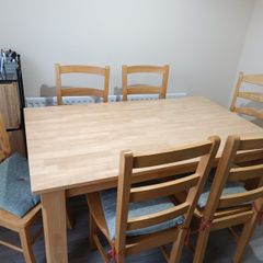 dinning table and chairs