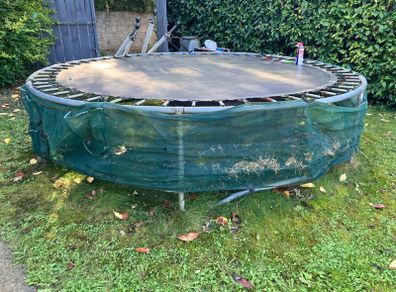 Trampoline