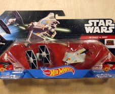 Star Wars Rebels Hot Wheels (CGW90) TIE Fighter vs. Ghost