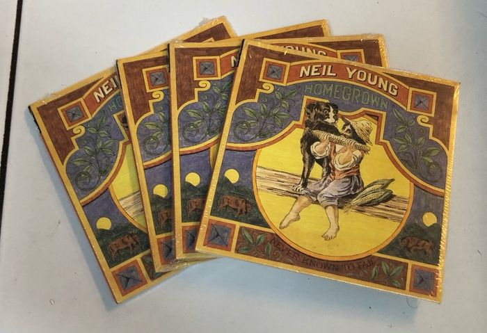 Neil Young - Homegrown
