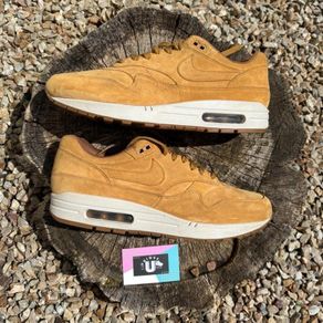 Premium Nike Air Max 1 Flax Suede