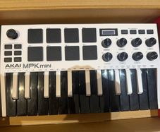 Akai mpk mini