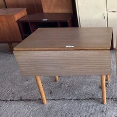 Drop leaf Table