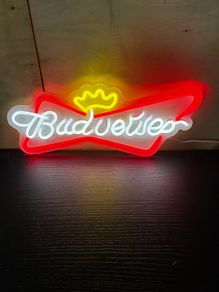Budweiser  pub light