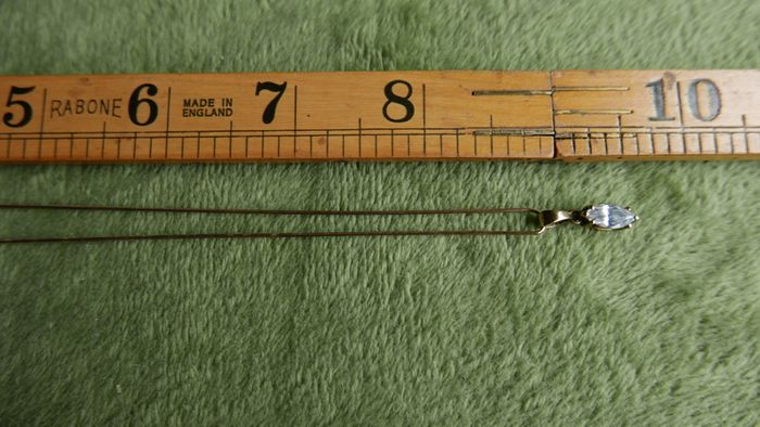 Vintage 9ct Gold 375 Gold Pendant and Chain 3,4g L-9,8"