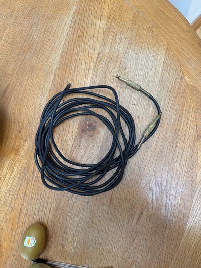 Long Amp lead about 5.5 metres long guitar