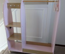 Kids clothing rail/wardrobe