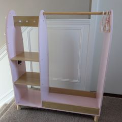 Kids clothing rail/wardrobe