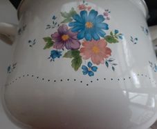 New Pot beautiful reto cookware 1989 unopened