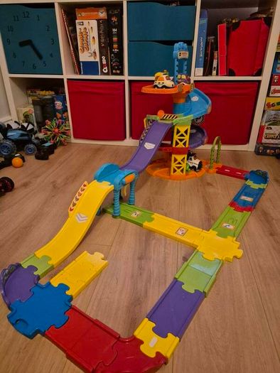 Toot Toot Parking Tower