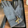 Ladies gloves BN Image 2
