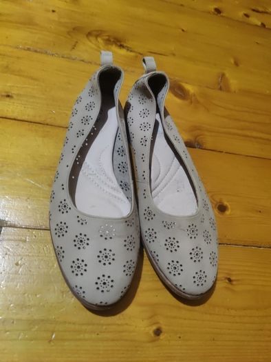 ladies clark shoes