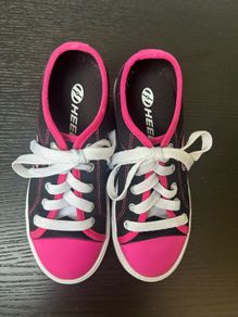 Heelys size 1