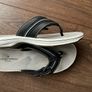 Clarks Cloudsteppers flip flops size 4 Image 8