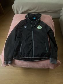 Size Small, black in colour, btrans new but with no tag