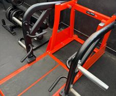 Plate loaded dead lift, bent over row and shrugs