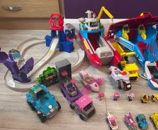 Paw Patrol toys 50+ pieces