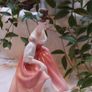Royal Doulton figurine "Fair lady" coral pink Image 4