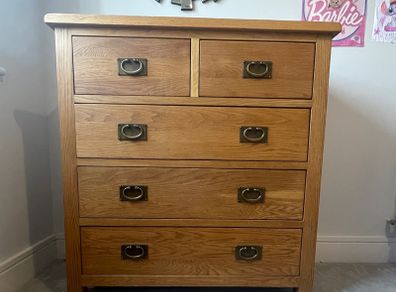Solid oak chest of Drawers
