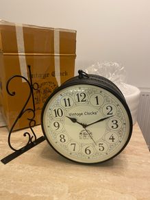 Vintage clock brand new