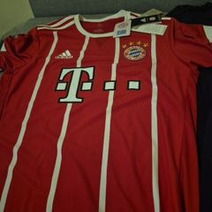 Bayern Munchen Jersey 2017-18 season Brand New