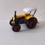 Bulldog Tractor - 1/64 Scale : Diecast Metal Image 2
