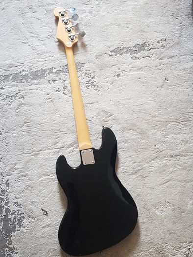 bass.