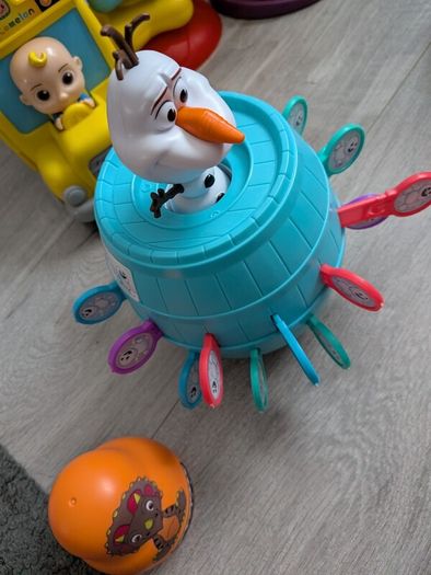 toys