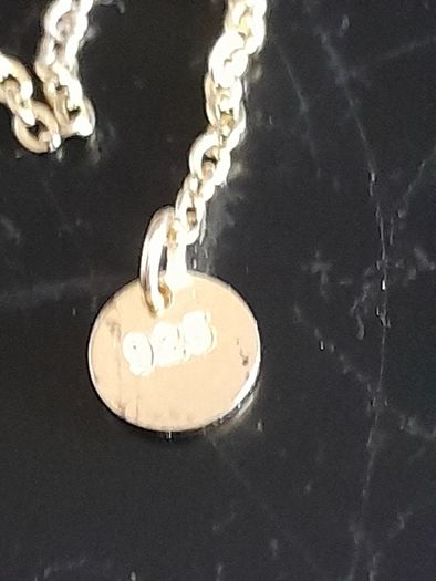 ladies silver chain and pendant