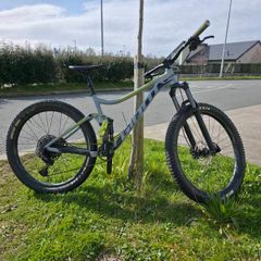 Giant Stance 1 2020 size M