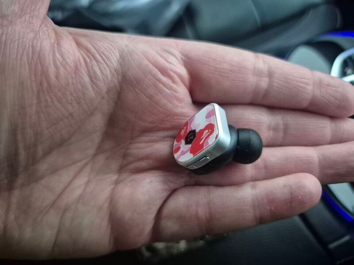 Master & Dynamic noise cancelling earbuds.