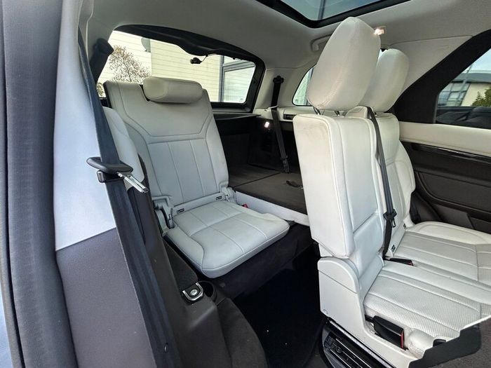 Land Rover Discovery 3.0d HSE 7 Seater