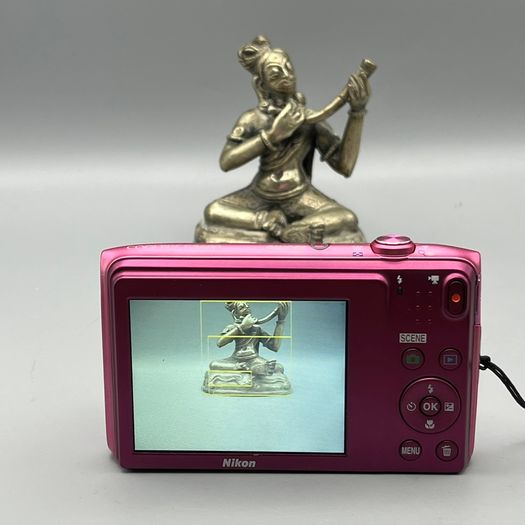 Nikon Coolpix S3600 20.1MP Digital Camera Pink - Full Kit