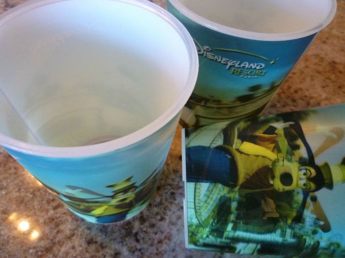 Disneyland Character (x3) 3-dimensional Cup Mugs Disney land 3D. Mint