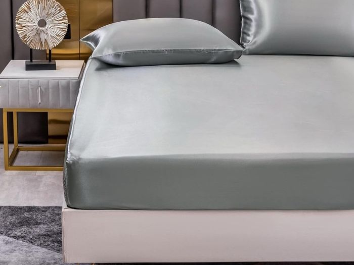 Brand New Fitted Sheet 200x200cm Satin Bonnet 30 cm