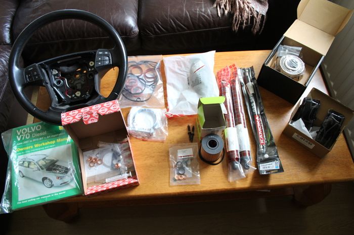 Volvo V70 2009 parts bundle