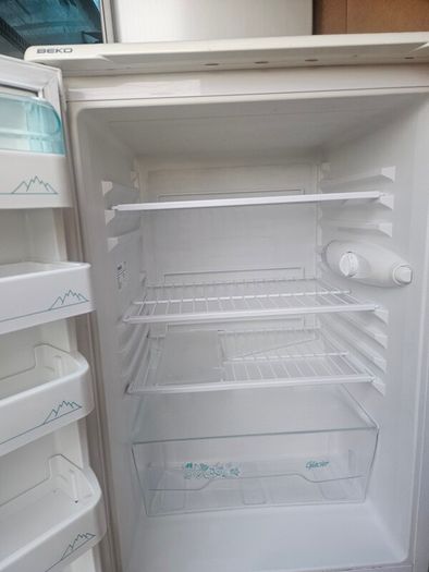 undercounter fridge