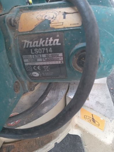 Makita LS0714 sliding mitre saw